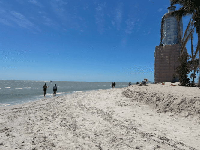 Temporarily closure for Lighthouse Beach lots