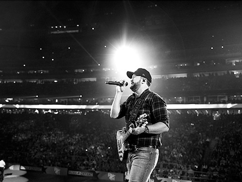 JETBLUE PARK LUKE BRYAN