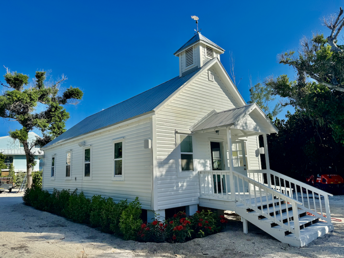 CAPTIVA CHAPEL NEW SEASON